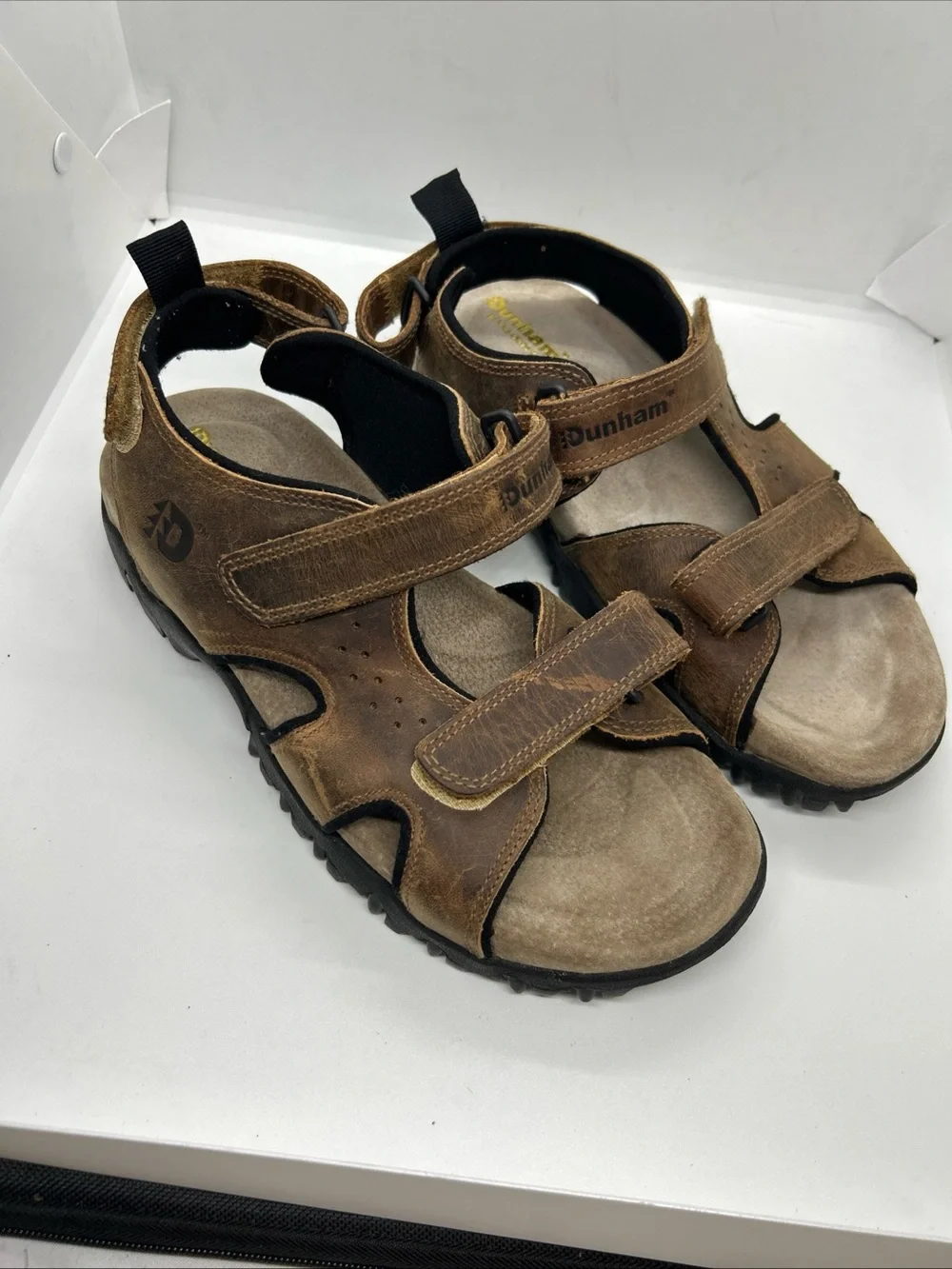 Men’s Dunham Tan/Brown Adjustable Leather Strap Sandals  Size 9 US